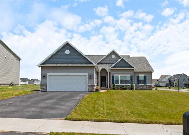 Property at 37 Etherington Cres, Chili, NY 14428, 3 beds, 2.5 baths