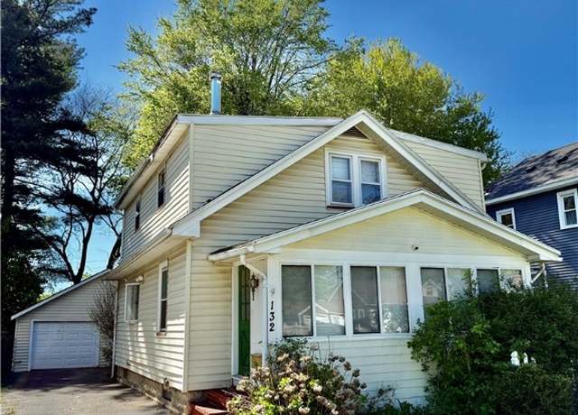 Property at 132 Duffern Dr, Greece, NY 14616, 3 beds, 1.5 baths