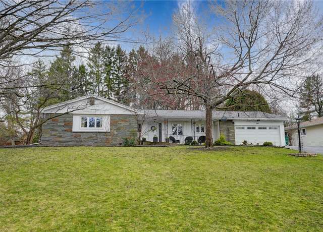 Property at 154 Harwood Cir, Penfield, NY 14625, 3 beds, 2.5 baths