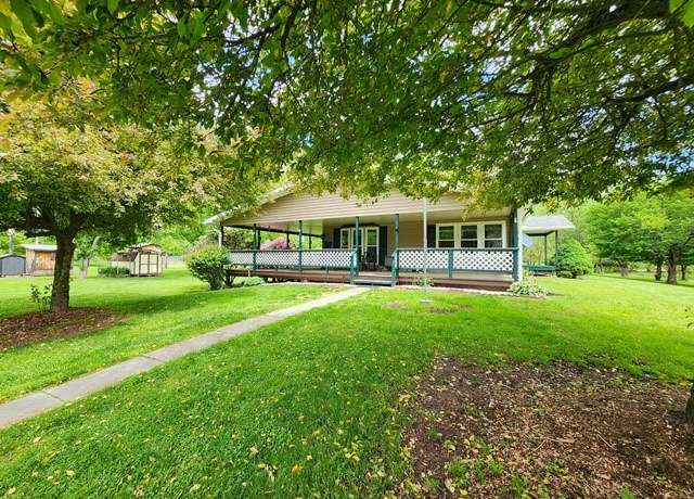 Property at 3483 First Fork Rd, Grove Twp, PA 15861, 3 beds, 2 baths