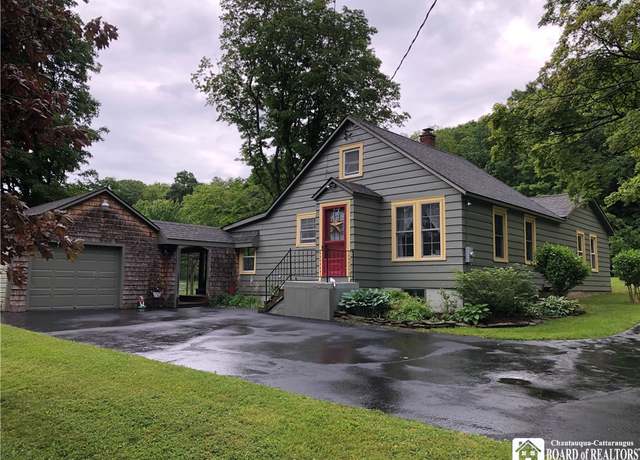 Property at 2898 Whitaker Rd, Sheridan, NY 14063, 3 beds, 1.5 baths