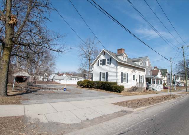 Property at 98 Hamilton St, Geneva-city, NY 14456, 3 beds, 1 bath