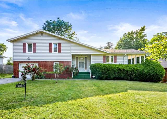 Property at 403 Pardee Rd, Irondequoit, NY 14609, 3 beds, 2 baths