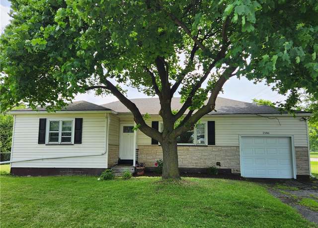 Property at 2186 Hylan Dr, Henrietta, NY 14623, 3 beds, 1 bath