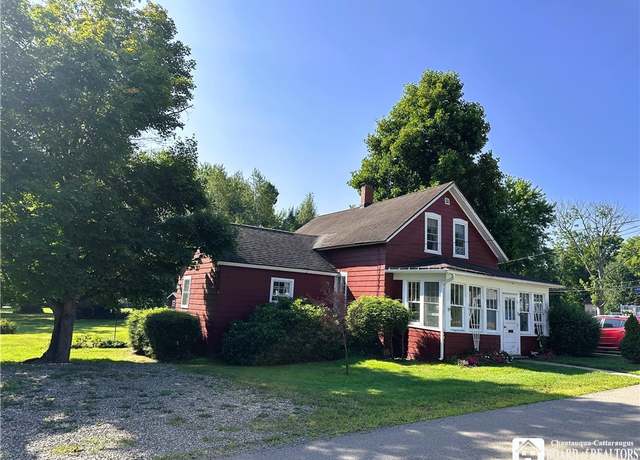 Property at 29 E Evans St, Chautauqua, NY 14757, 4 beds, 1 bath
