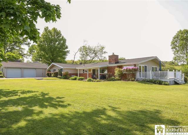 Property at 2724 Mitchell Rd, Busti, NY 14701, 3 beds, 1.5 baths
