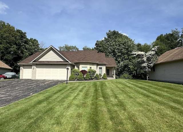 Property at 80 Endicar Dr, Irondequoit, NY 14622, 4 beds, 3 baths