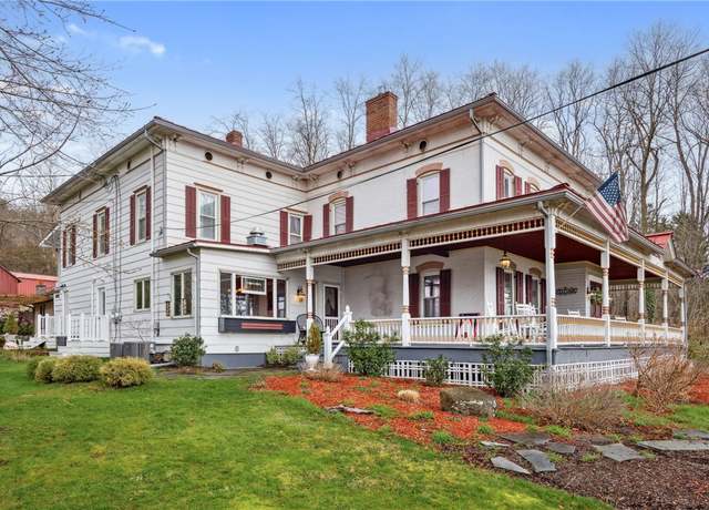 Property at 2816 W Lake Rd, Jerusalem, NY 14527, 8 beds, 4.5 baths