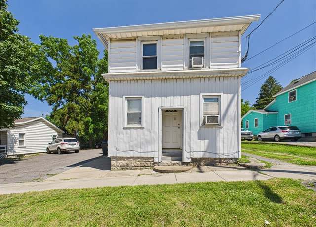 Property at 15 Perrine St, Auburn, NY 13021, 9 beds, 4 baths
