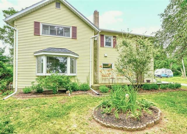 Property at 3684 Ontario Center Rd, Walworth, NY 14568, 3 beds, 1.5 baths