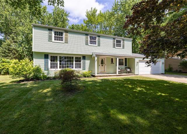 Property at 10 Solmar Dr, Chili, NY 14624, 4 beds, 2.5 baths