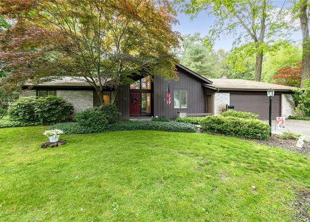 Property at 10 Barnwood Hts, Pittsford, NY 14534, 3 beds, 2.5 baths