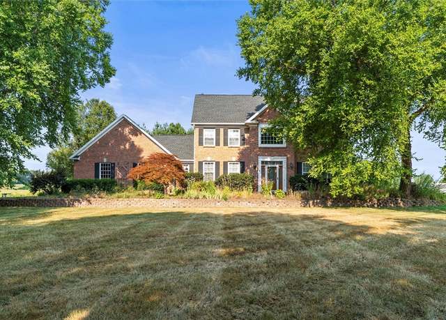 Property at 11 Wood Duck Run, Ogden, NY 14559, 4 beds, 2.5 baths