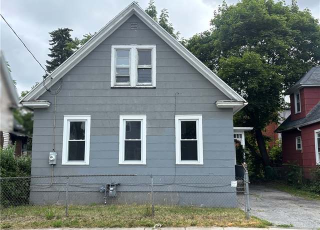 Property at 38 Cedar St, Rochester, NY 14611, 3 beds, 1 bath