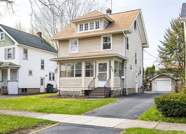 Property at 980 Arnett Blvd, Rochester, NY 14619, 3 beds, 1 bath