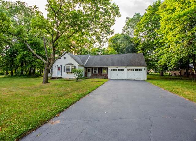 Property at 469 Covewood Blvd, Webster, NY 14580, 3 beds, 2 baths