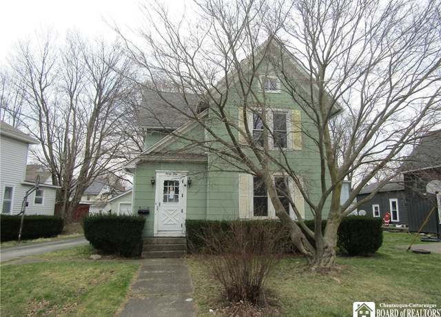 Property at 31 Cottage St, Westfield, NY 14787, 3 beds, 1.5 baths
