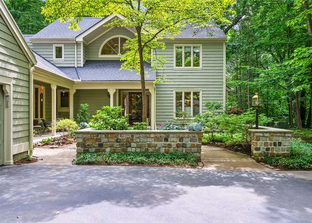 Property at 326 Panorama, Penfield, NY 14625, 4 beds, 2.5 baths