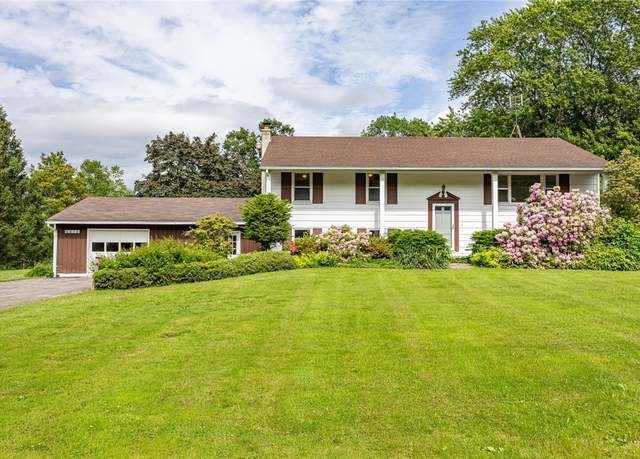 Property at 6856 E Port Bay Rd, Wolcott, NY 14590, 3 beds, 2.5 baths