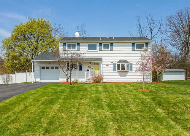 Property at 332 Wildbriar Rd, Henrietta, NY 14623, 5 beds, 1.5 baths