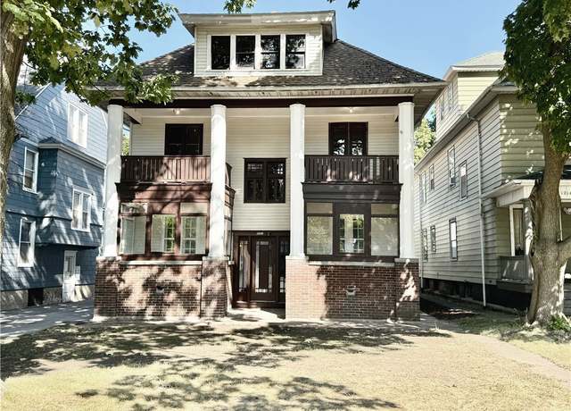 Property at 1220 Lake Ave, Rochester, NY 14613, 9 beds, 4 baths