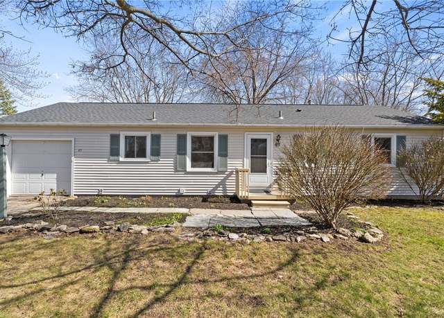 Property at 49 Fawn Ridge Rd, Henrietta, NY 14467, 3 beds, 1 bath