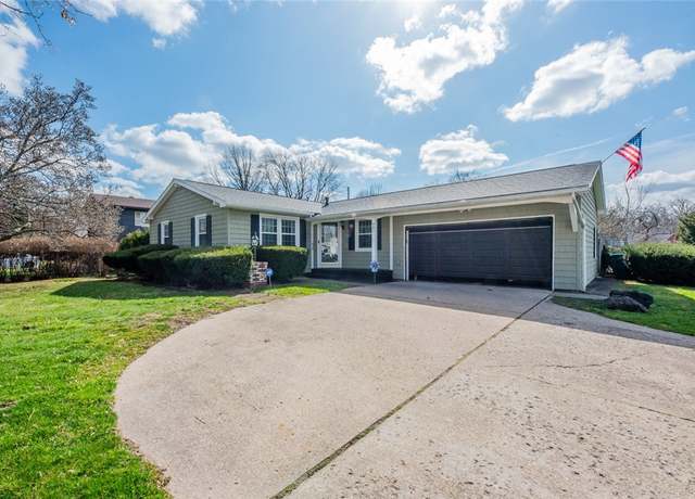 Property at 985 Weiland Rd, Greece, NY 14626, 3 beds, 2 baths