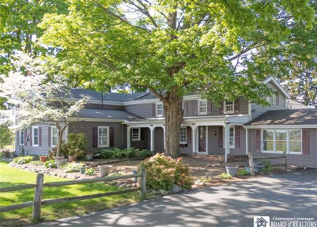 Property at 10280 Christy Rd, Sheridan, NY 14063, 4 beds, 2.5 baths