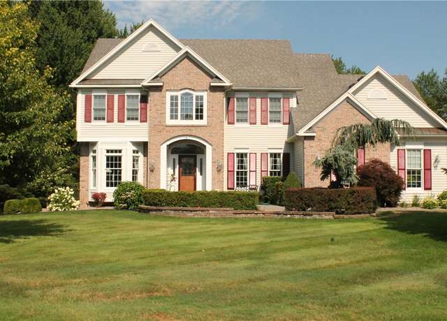 Property at 4 Armetale Luster, Penfield, NY 14580, 4 beds, 2.5 baths
