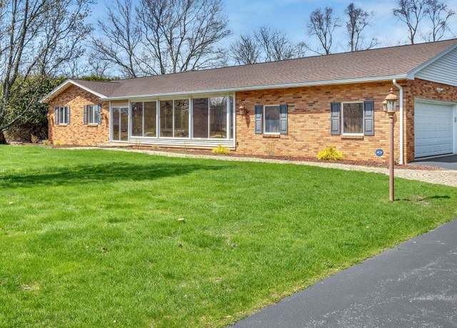 Property at 1642 Schlegel Rd, Webster, NY 14580, 4 beds, 2 baths
