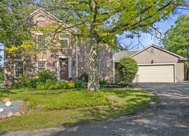Property at 14 Locke Dr, Pittsford, NY 14534, 4 beds, 3 baths