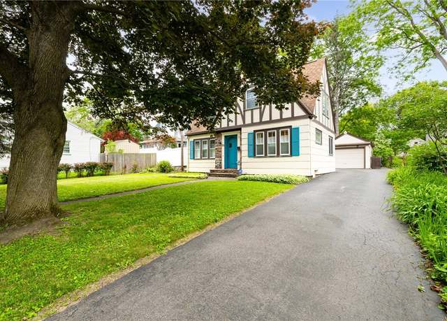 Property at 25 Kiniry Dr, Irondequoit, NY 14609, 2 beds, 1.5 baths
