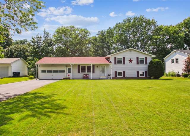 Property at 23 Evergreen Dr, Chili, NY 14624, 4 beds, 1.5 baths