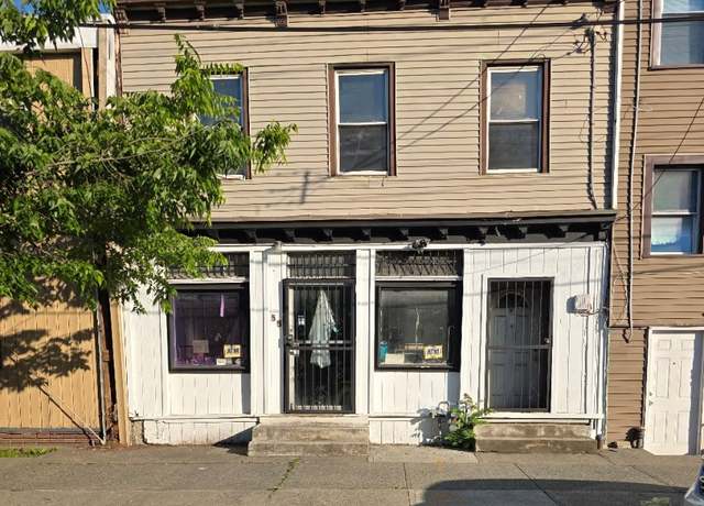 Property at 55 Lexington Ave, Albany, NY 12206, 2 beds, 1.5 baths