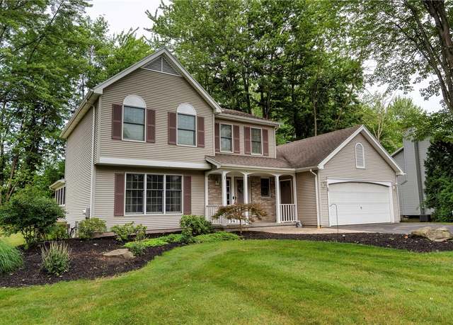 Property at 611 Galbro Cir, Webster, NY 14580, 3 beds, 2.5 baths