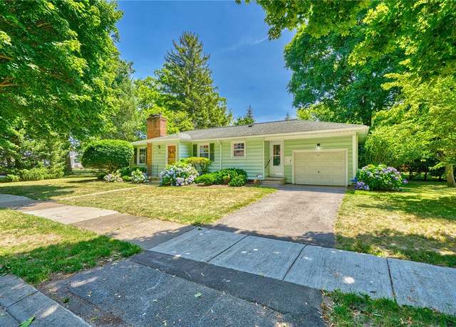 Property at 2941 Lake Ave, Rochester, NY 14612, 3 beds, 1 bath