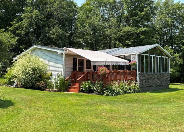 Property at 4 Erickson Dr, Mt Jewett Boro, PA 16740, 3 beds, 2 baths