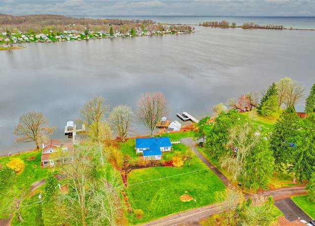 Property at 11669 Tompkins Point Rd, Wolcott, NY 14590, 3 beds, 2.5 baths
