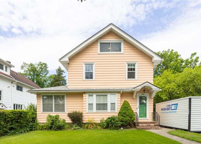 Property at 909 Post Ave, Rochester, NY 14619, 3 beds, 1 bath