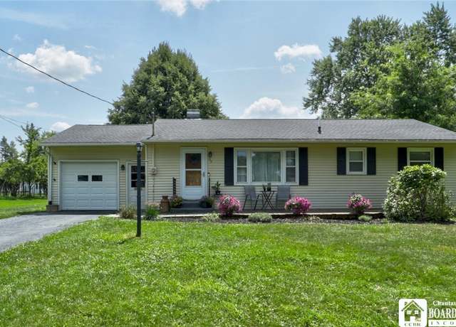 Property at 59 Laurie Ln, Jamestown, NY 14701, 3 beds, 2 baths