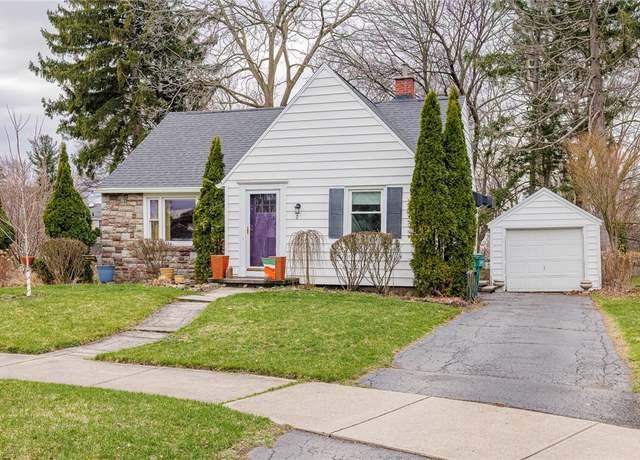 Property at 2 Idyllwood Ln, Irondequoit, NY 14617, 3 beds, 1 bath