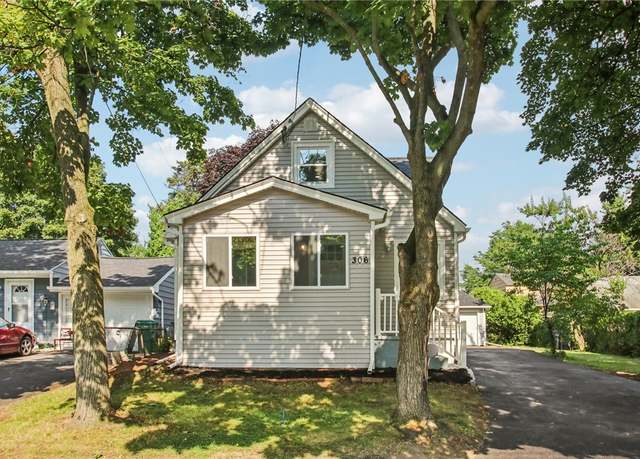 Property at 306 Clark Ave, Irondequoit, NY 14609, 3 beds, 1.5 baths