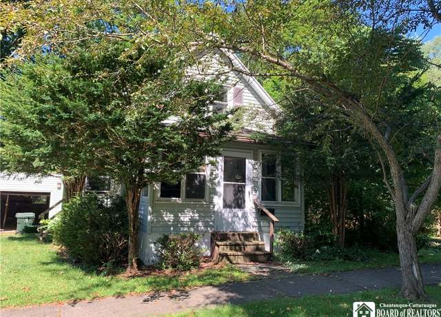 Property at 17 Butler St, Jamestown, NY 14701, 2 beds, 1.5 baths