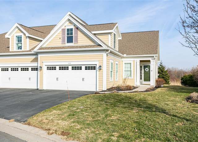 Property at 232 Bretlyn Cir, Brighton, NY 14618, 3 beds, 3 baths