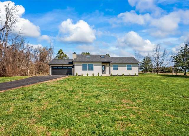 Property at 258 Curtis Rd, Parma, NY 14468, 3 beds, 1.5 baths