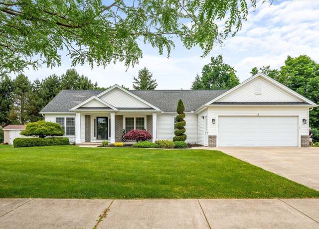 Property at 8 Brongo Ln, Gates, NY 14559, 3 beds, 2 baths