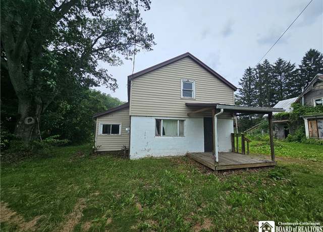 Property at 131 S Main St, Belfast, NY 14711, 4 beds, 1 bath