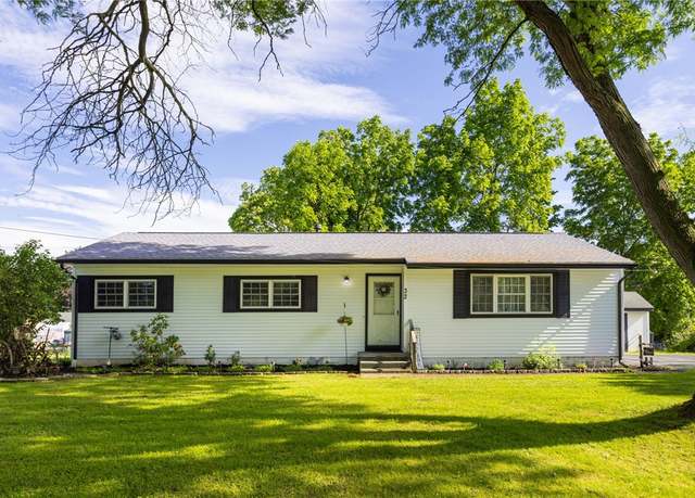 Property at 32 Princess Dr, Henrietta, NY 14623, 4 beds, 1.5 baths