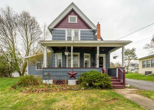 Property at 30 Oak St, Avon, NY 14414, 4 beds, 1.5 baths