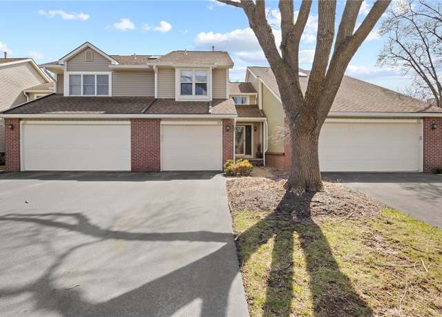 Property at 124 Montpelier Cir, Brighton, NY 14618, 2 beds, 1.5 baths